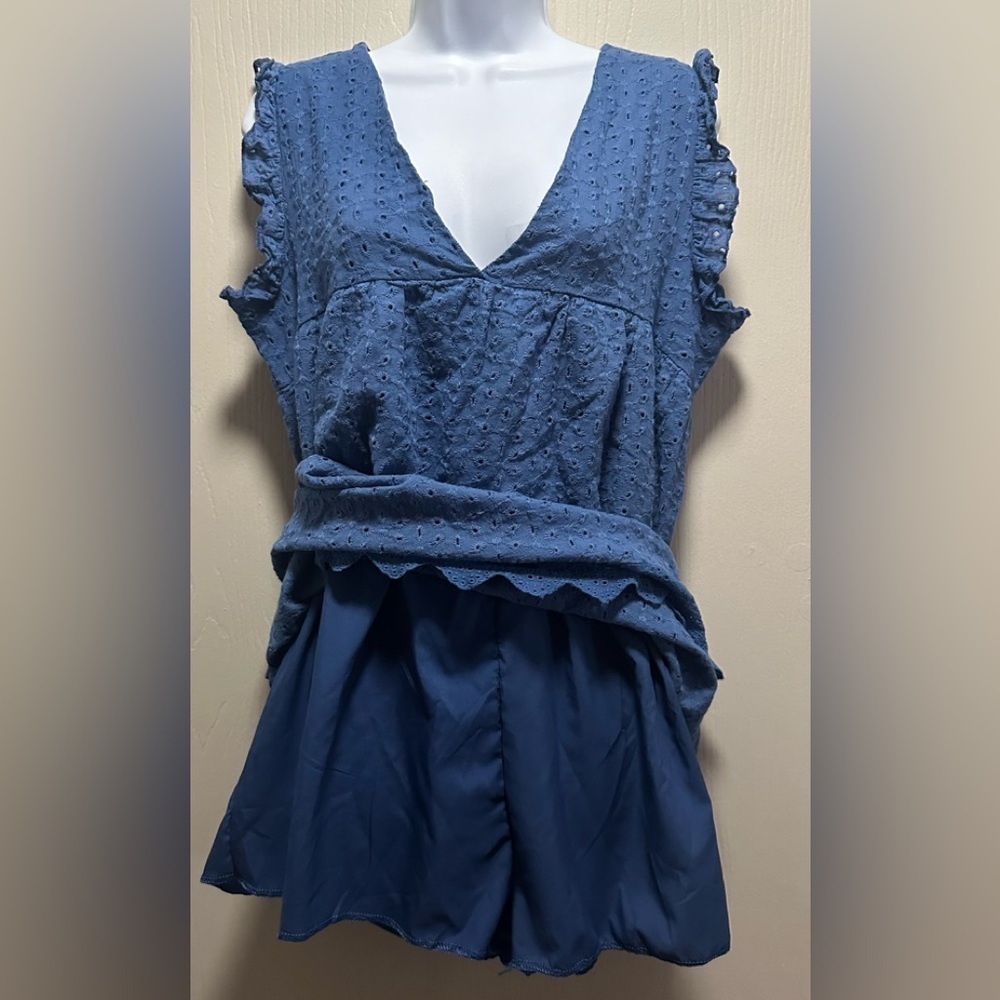 Blue Eyelet Babydoll Dress with Ruffle Sleeves - Size Large - Summer Chic - Picture 14 of 16